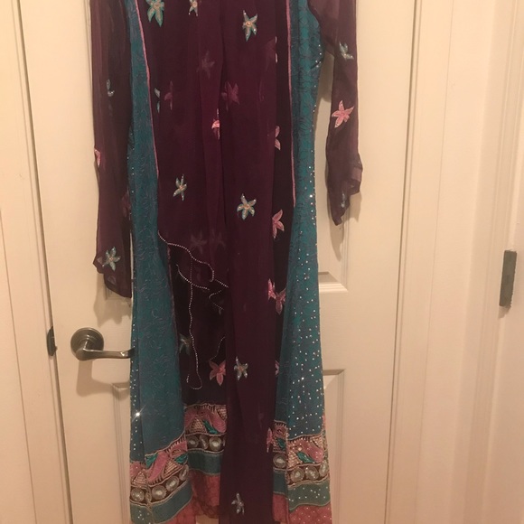 Heavy stone n embroidered Kameez n dupatta M - Picture 6 of 8